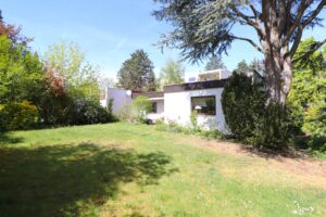 Attraktives Bungalow-Grundstück in ruhiger Lage von ER-Büchenbach
