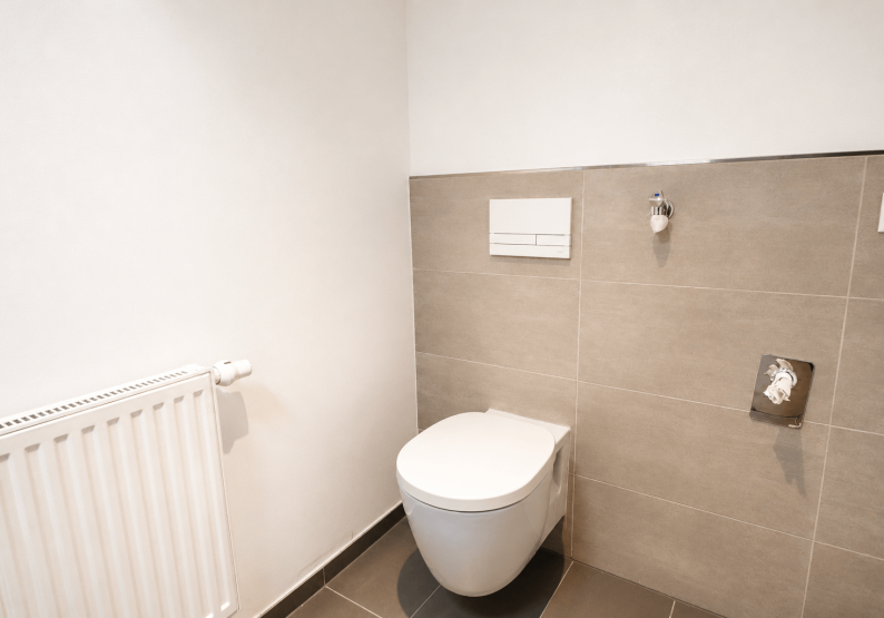 Gäste-WC mit Waschmaschinenanschluss (KI-optimiert)